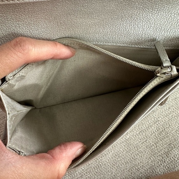 CHANEL Camelia Wallet Leather Silver CC - Picture 11 of 11